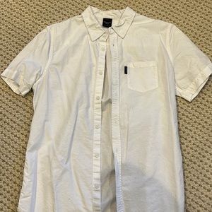 Oakley mens short sleeve button down size small